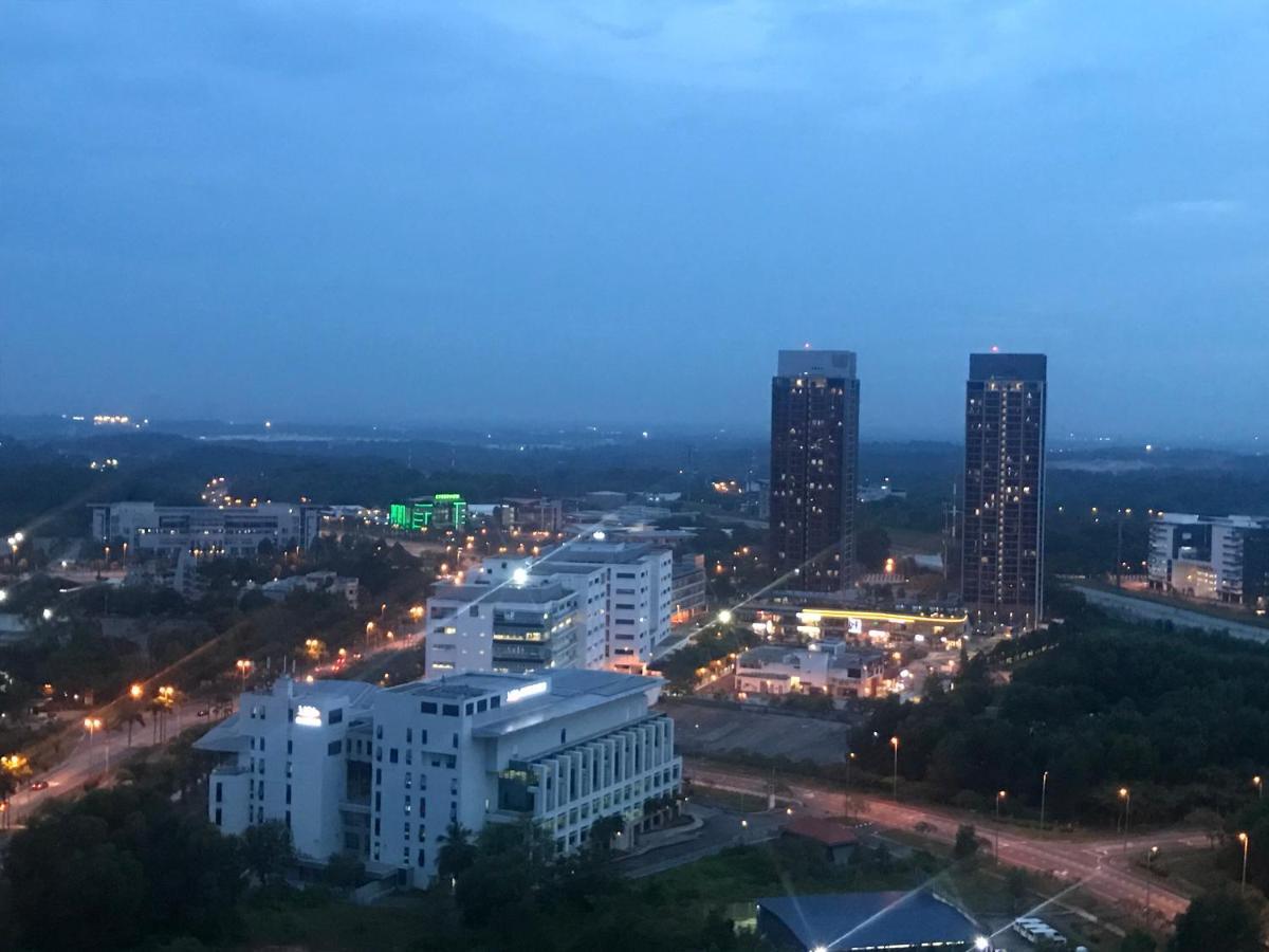 Cybersquare Lakeview With Netflix And Disney Hotstar Cyberjaya Exteriér fotografie