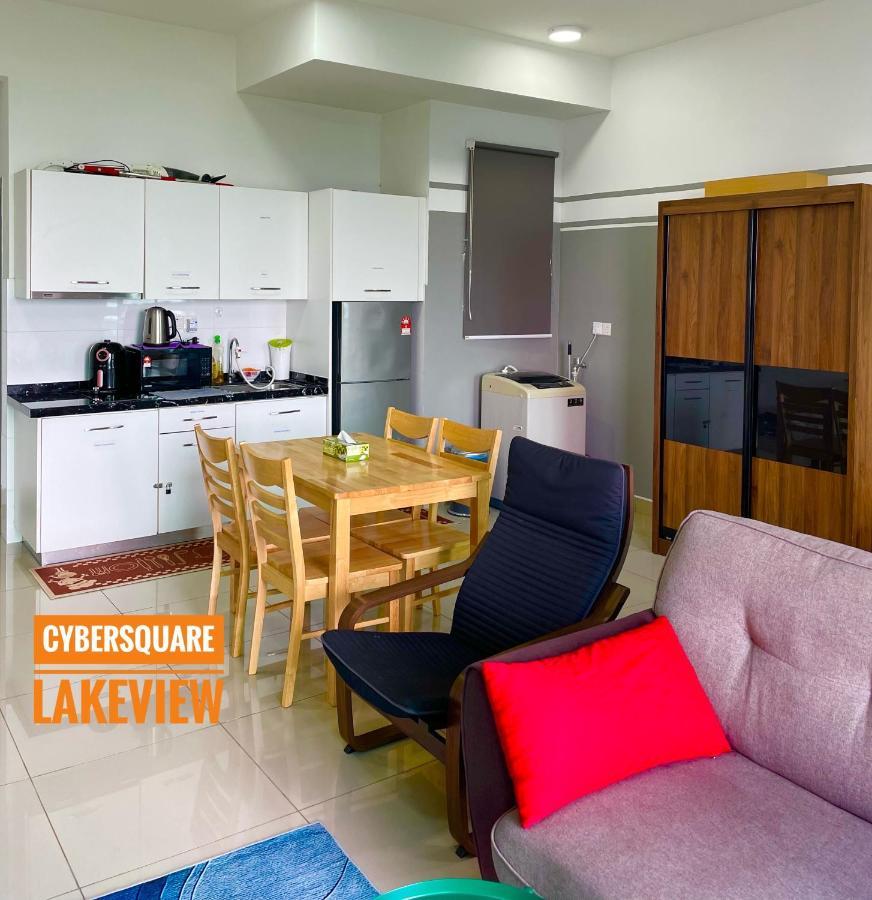 Cybersquare Lakeview With Netflix And Disney Hotstar Cyberjaya Exteriér fotografie
