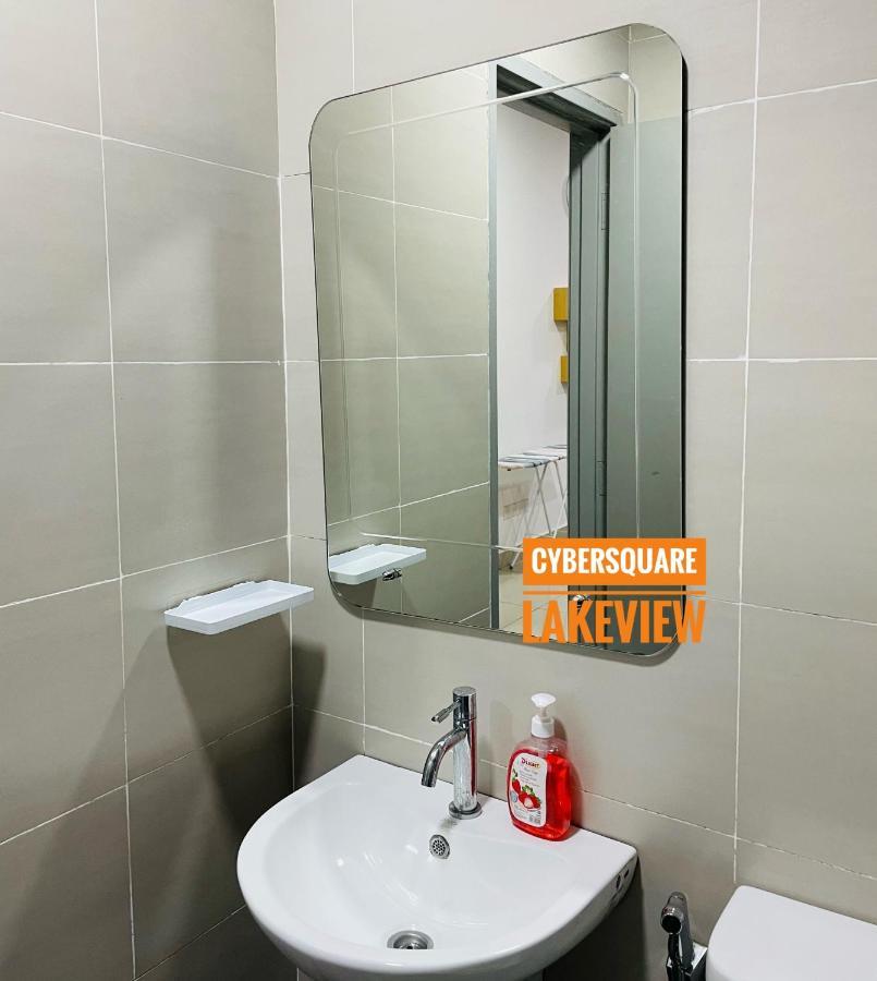 Cybersquare Lakeview With Netflix And Disney Hotstar Cyberjaya Exteriér fotografie
